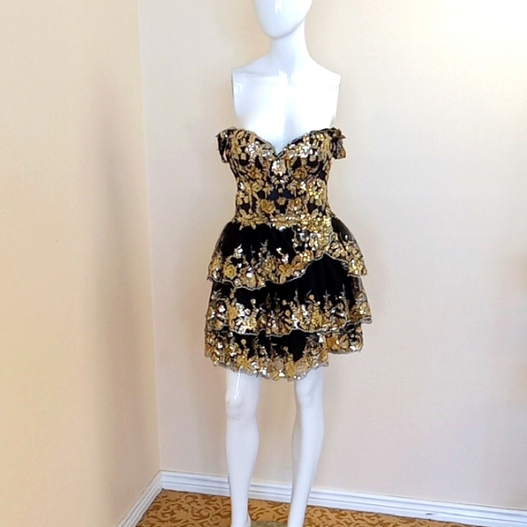 Elegant Black and Gold Homecoming Dress